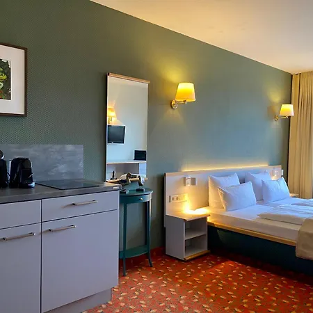 Hotel Am Müritz-nationalpark 3*