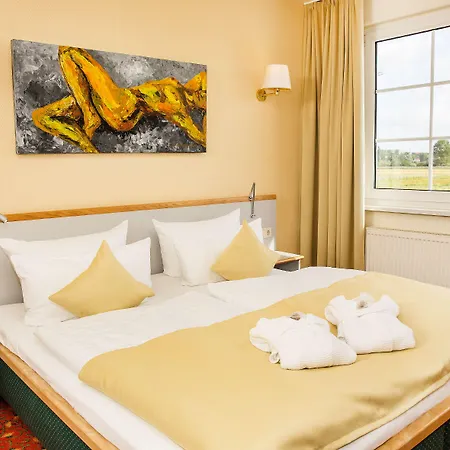 Hotel Am Mueritz-nationalpark 3*