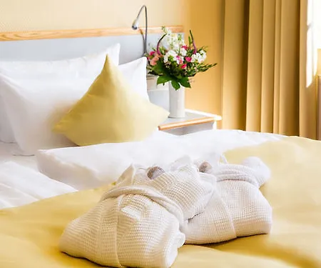 Hotel Am Mueritz-nationalpark 3*